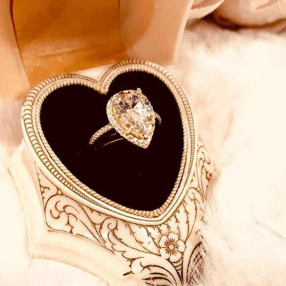 ♥️ 4.5Ct Pink Pear CZ Diamond Halo Engagement Ring 14kt Gold PRICE FIRM - Picture 7 of 17